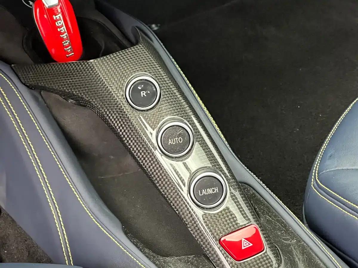 2015 Ferrari 488 GTB — миниатюра 18