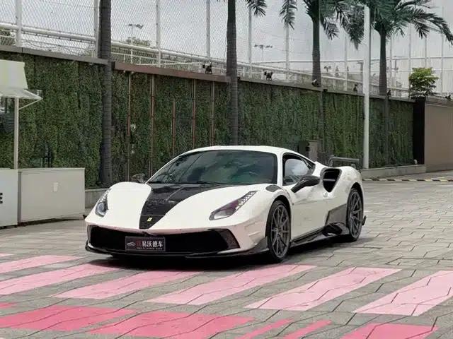 2015 Ferrari 488 GTB