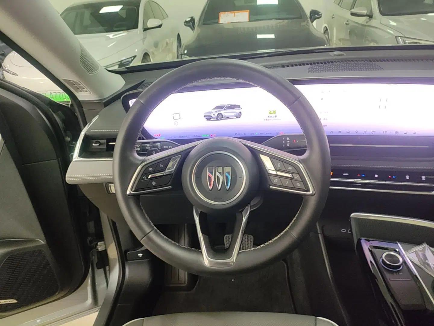 Buick E5 2025 Model 620KM Prestige Edition — миниатюра 13