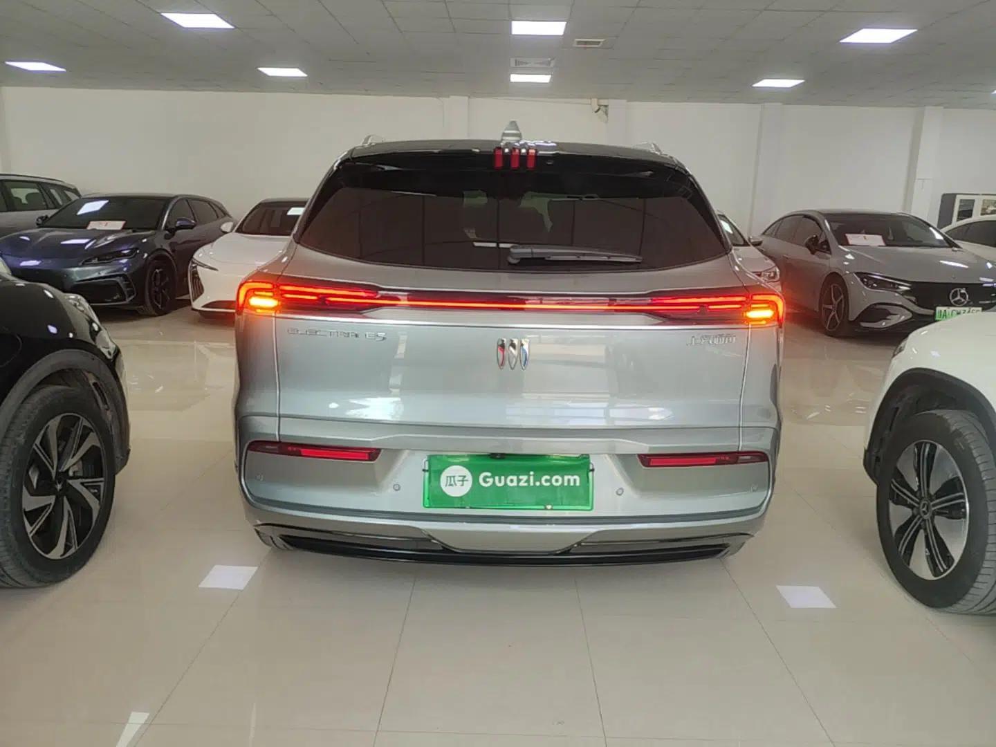 Buick E5 2025 Model 620KM Prestige Edition — миниатюра 5