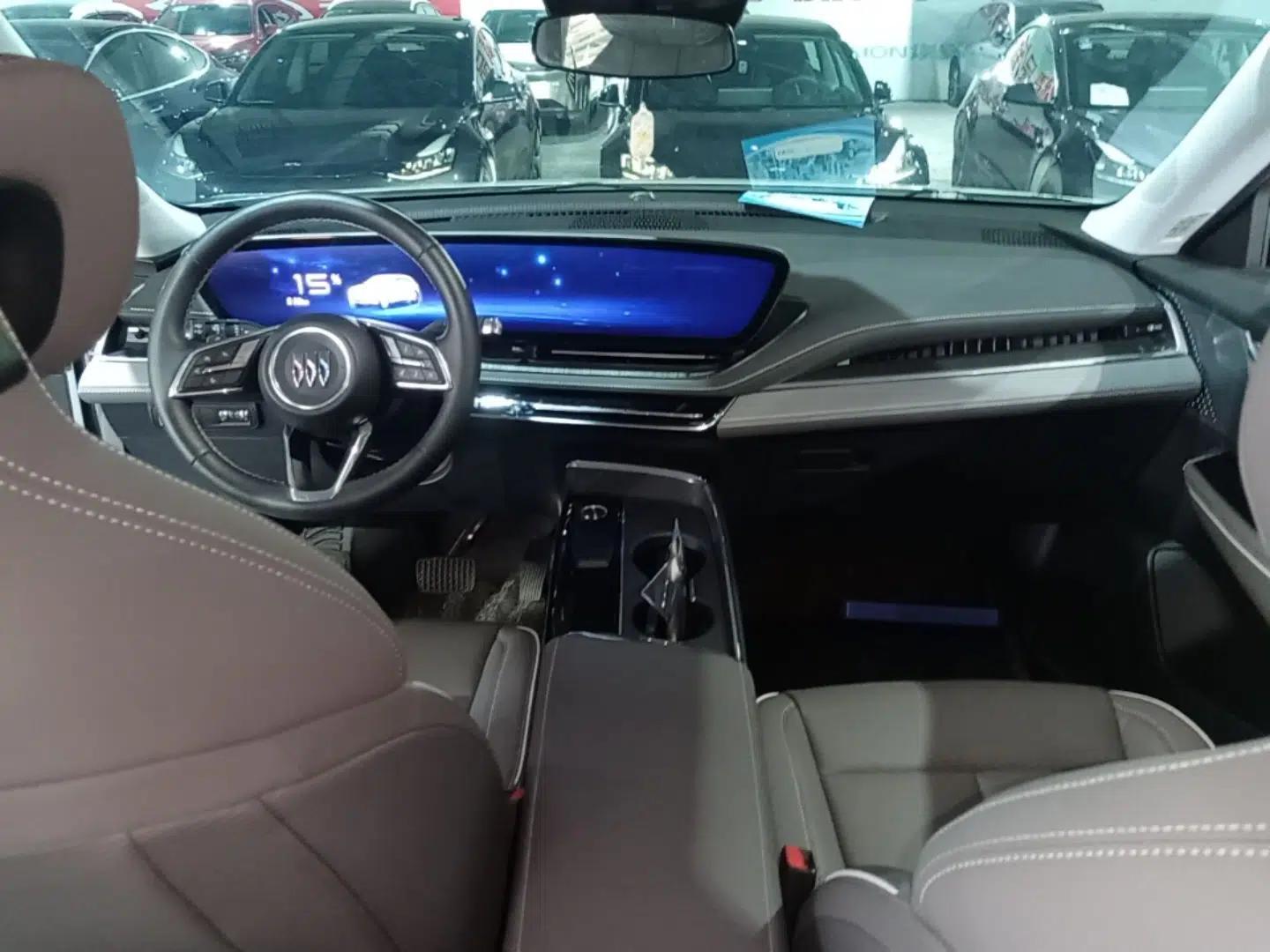 Buick E5 2025 Model 545KM Smart Enjoyment Edition — миниатюра 12