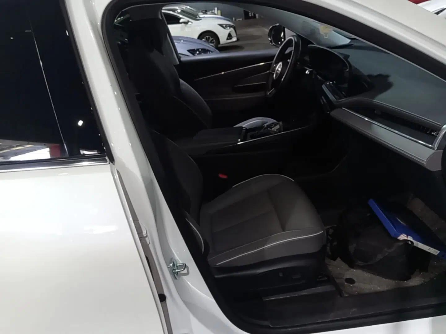 Buick E5 2025 Model 545KM Smart Enjoyment Edition — миниатюра 19