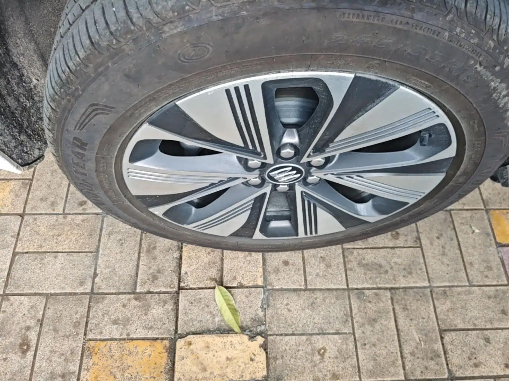 Buick E5 2025 Model 620KM Prestige Edition — миниатюра 11