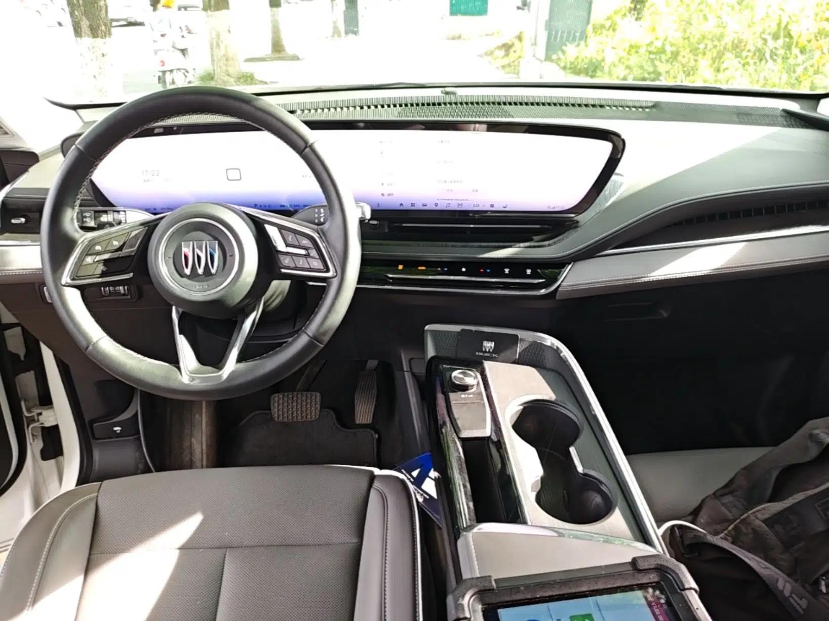 Buick E5 2025 Model 620KM Prestige Edition — миниатюра 20