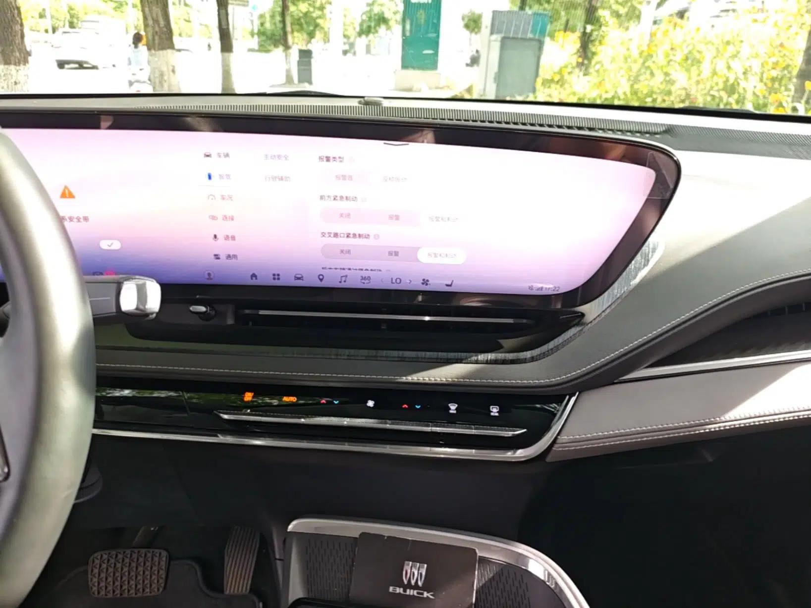 Buick E5 2025 Model 620KM Prestige Edition — миниатюра 23