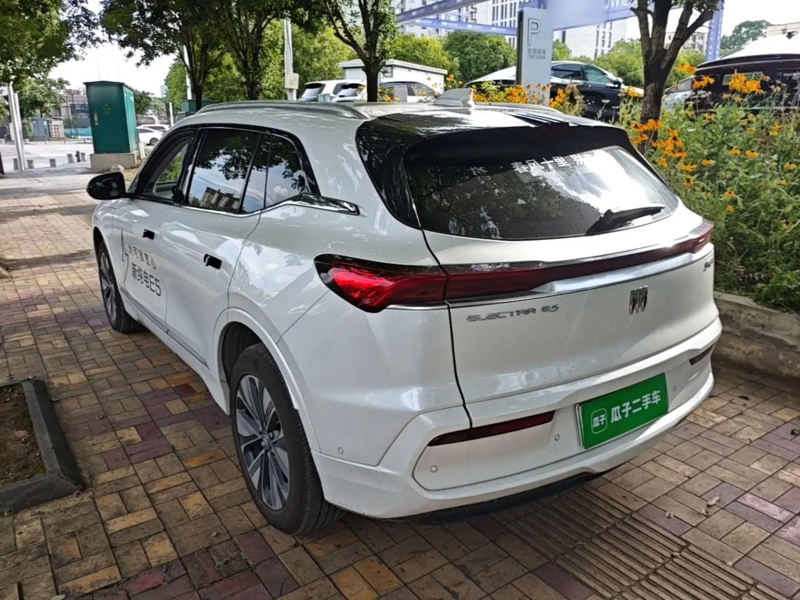 Buick E5 2025 Model 620KM Prestige Edition — миниатюра 4