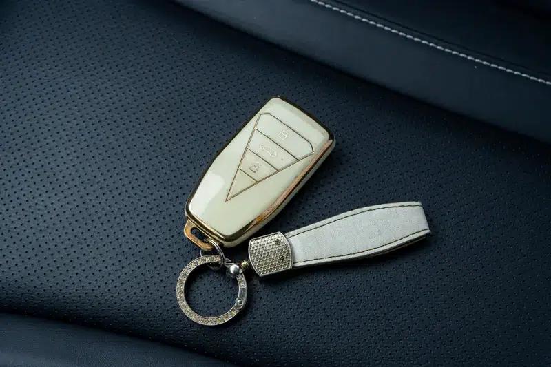 Venucia V2023 260T Black Horse Edition Pro — миниатюра 11