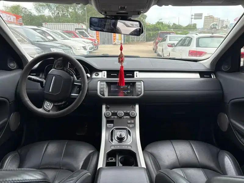 Range Rover Evoque 2017 2.0T SE Smart Edition — миниатюра 7