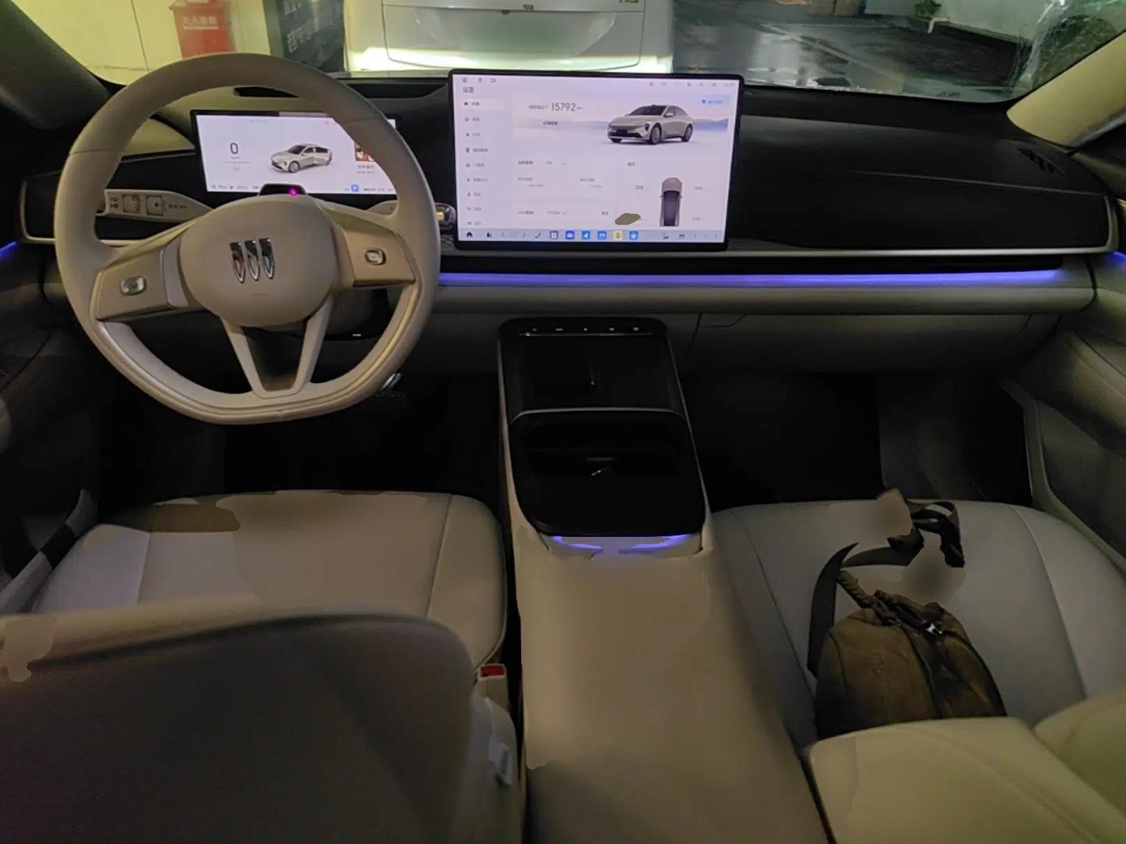 Buick L7 2025 Model Aivia — миниатюра 12