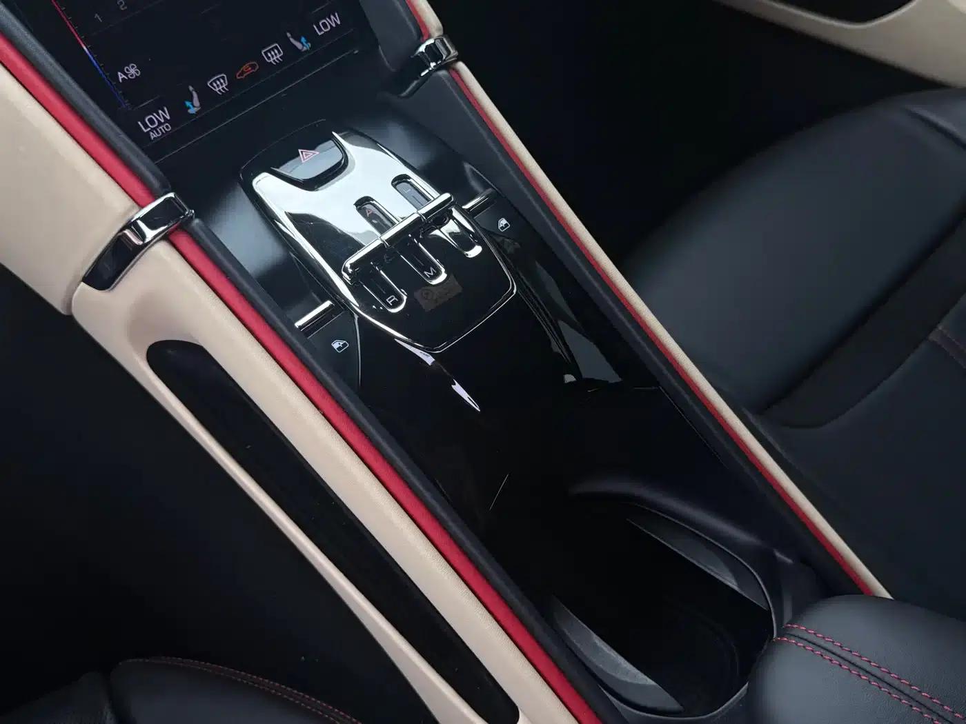 Roma 2020 3.9T V8 — миниатюра 25