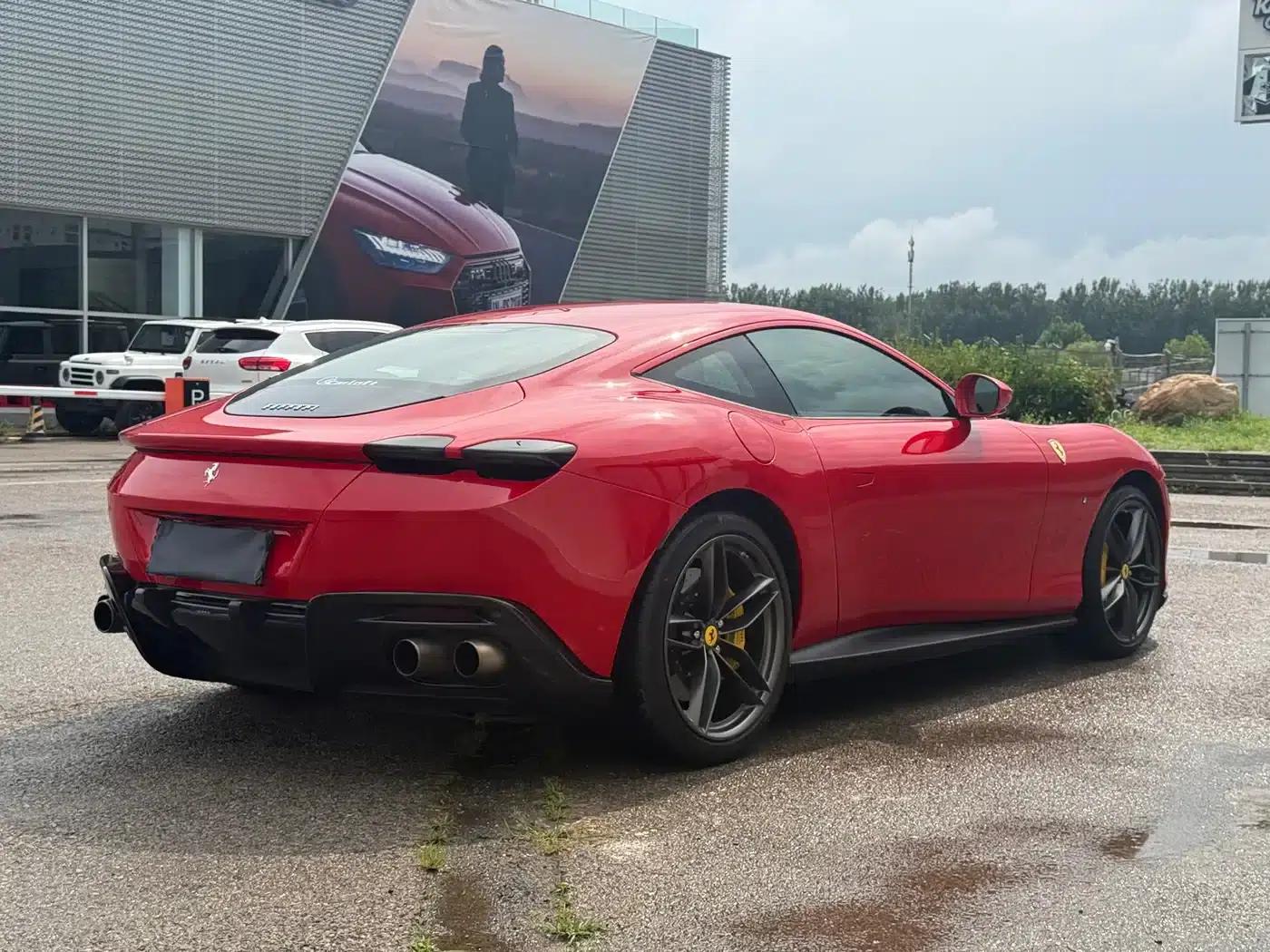 Roma 2020 3.9T V8 — миниатюра 10