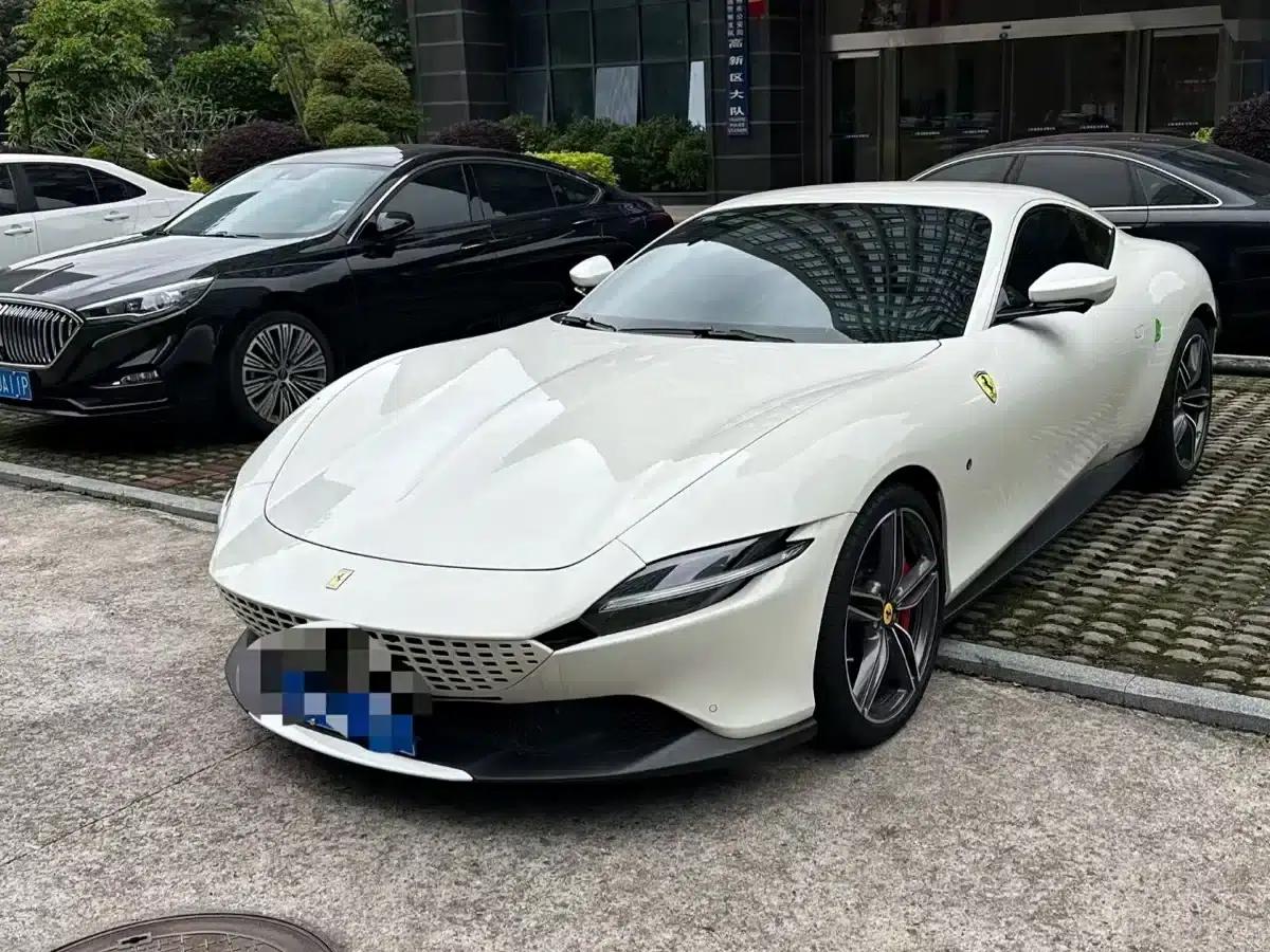 Roma 2020 3.9T V8 — миниатюра 1