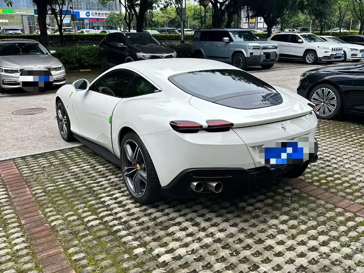 Roma 2020 3.9T V8 — миниатюра 2