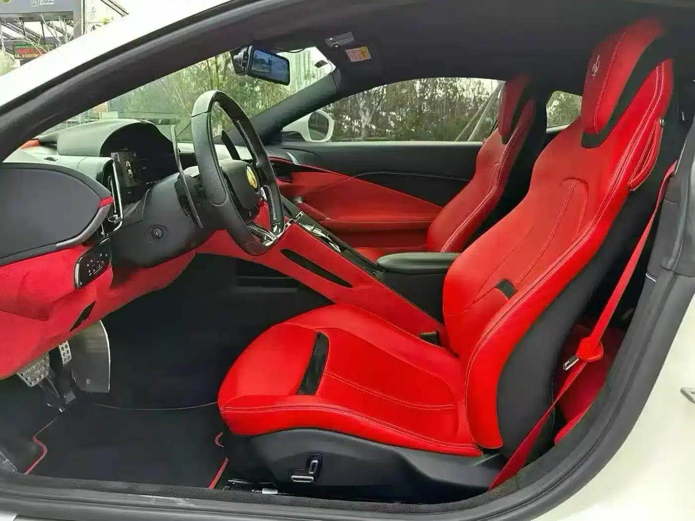 Roma 2020 3.9T V8 — миниатюра 6