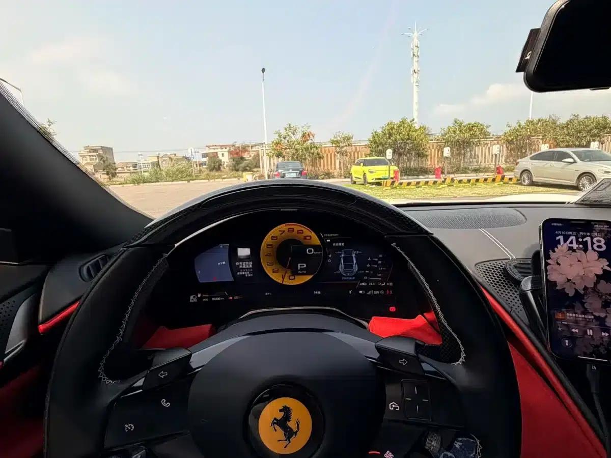 Roma 2020 3.9T V8 — миниатюра 8