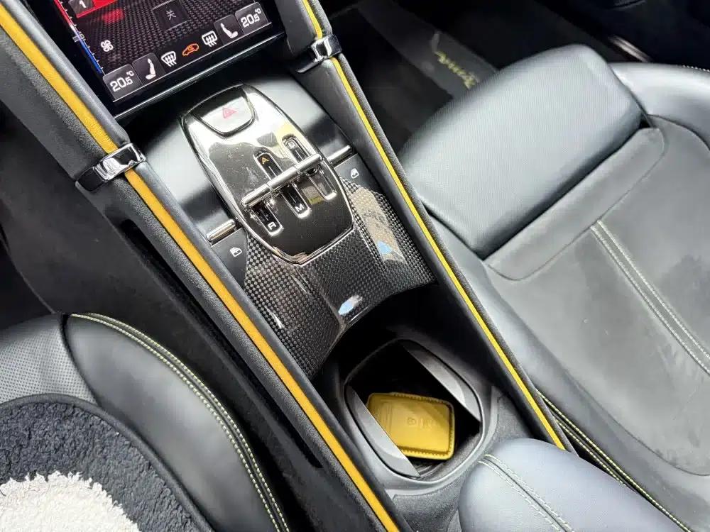 Roma 2020 3.9T V8 — миниатюра 12