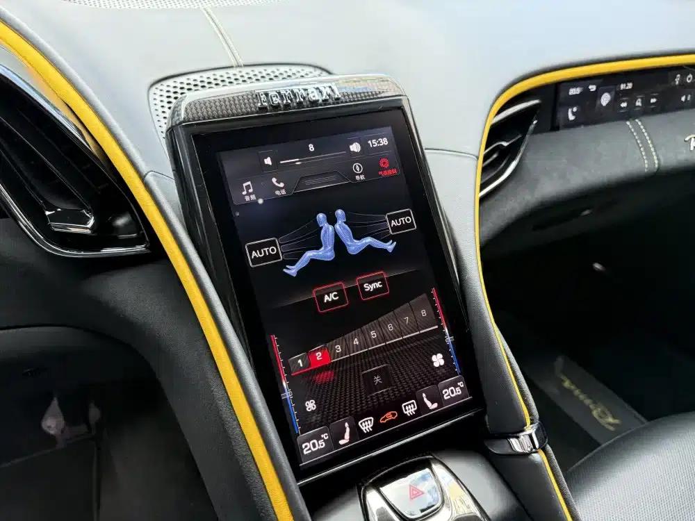 Roma 2020 3.9T V8 — миниатюра 16