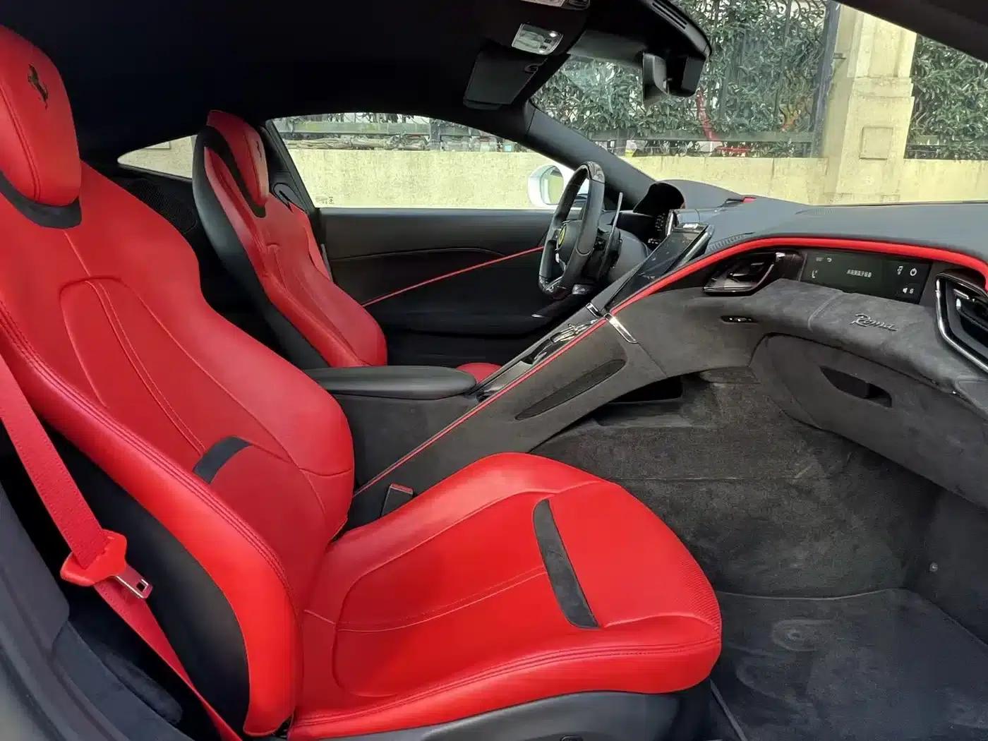 Roma 2020 3.9T V8 — миниатюра 5