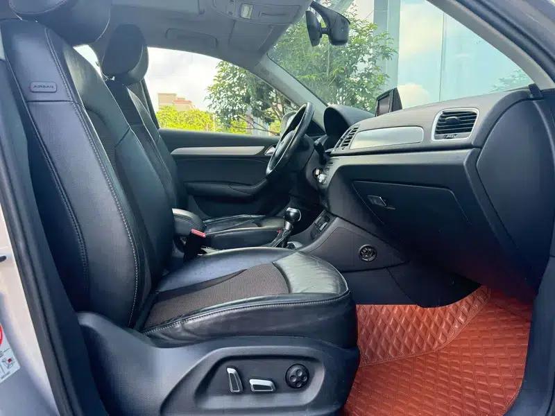 Audi Q3 2018 30th Anniversary Edition 30 TFSI Fashion Model — миниатюра 12