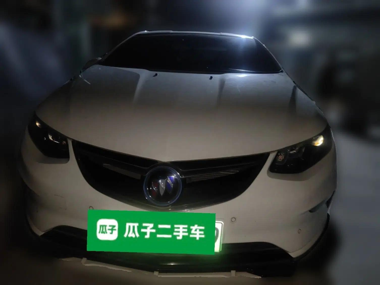 Buick VELITE 5 2017 Stylish Extended-Range Model — миниатюра 2