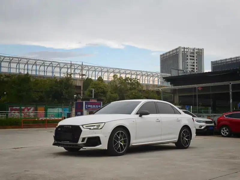 Audi A4L 2018 30th Anniversary Edition 40 TFSI Fashion Model — миниатюра 1