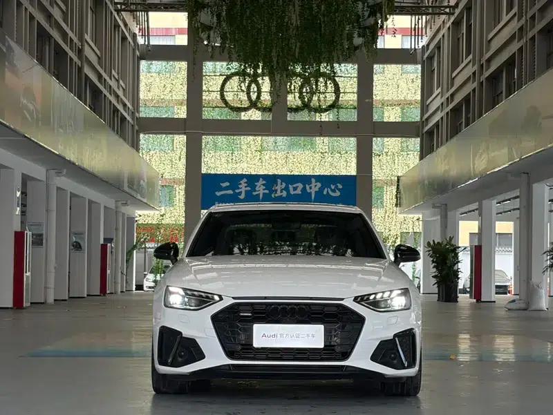 Audi A4L 2023 45 TFSI quattro Premium Dynamic Edition — миниатюра 2