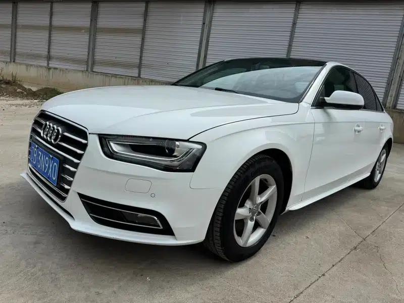 Audi A4L 2013 35 TFSI Automatic Standard Edition — миниатюра 1
