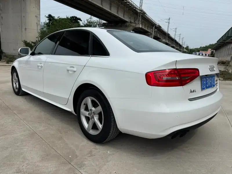Audi A4L 2013 35 TFSI Automatic Standard Edition — миниатюра 4