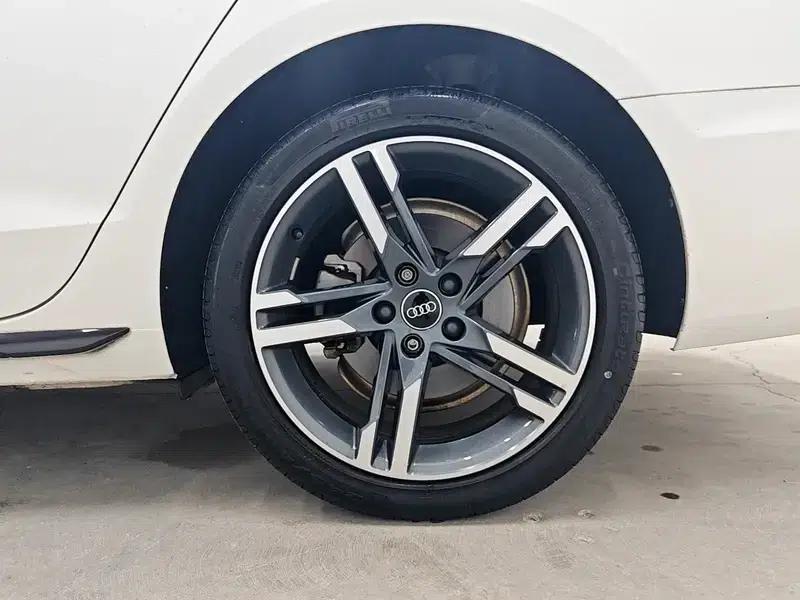 Audi A4L 2022 40 TFSI Luxury Dynamic — миниатюра 9
