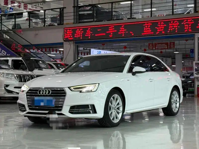 Audi A4L 2018 30th Anniversary Edition 40 TFSI Fashion Model — миниатюра 1