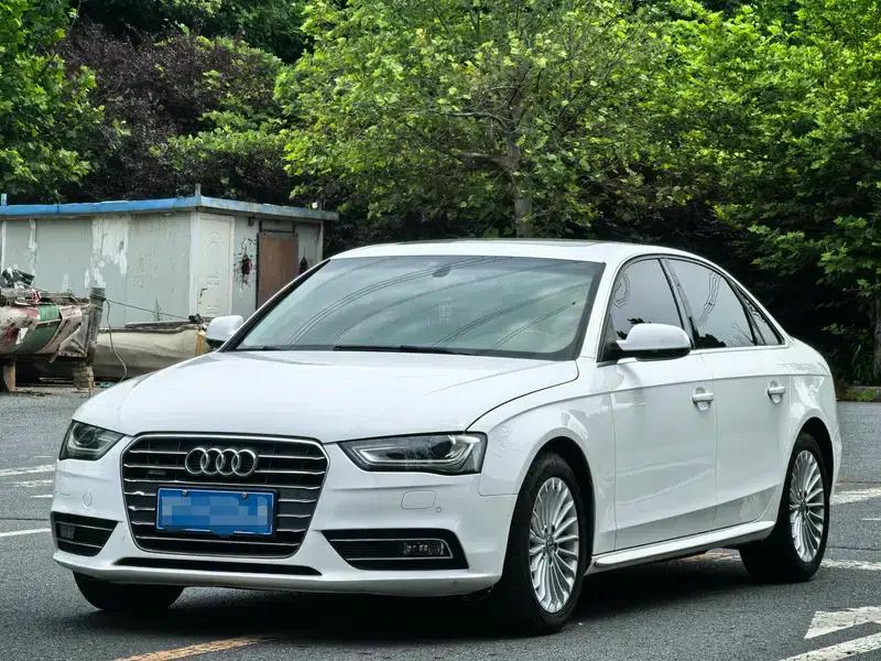 Audi A4L 2015 35 TFSI Automatic Technology Edition — миниатюра 1