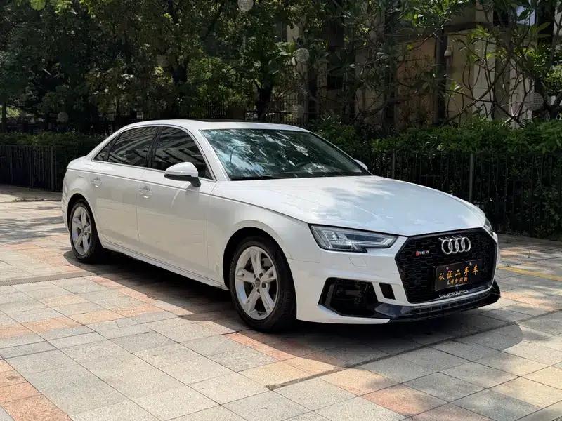 Audi A4L 2018 30th Anniversary Edition 30 TFSI Progressive — миниатюра 3