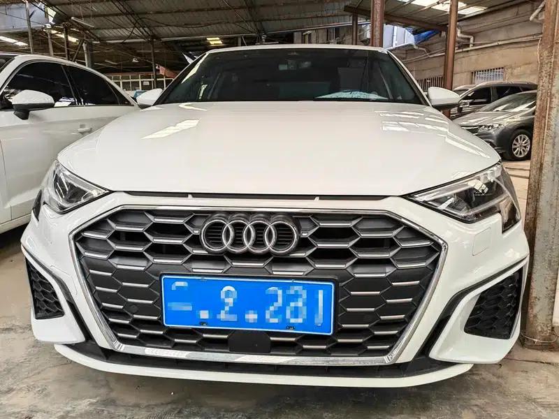 Audi A3 2021 Sportback 35 TFSI Progressive Elegance — миниатюра 2
