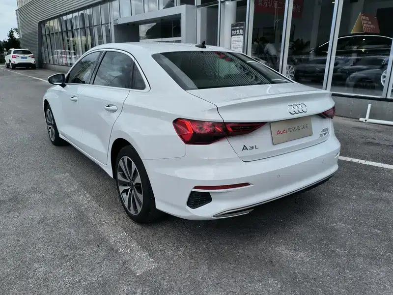 Audi A3 2023 Facelift A3L Limousine 35 TFSI Progressive Elegance — миниатюра 5