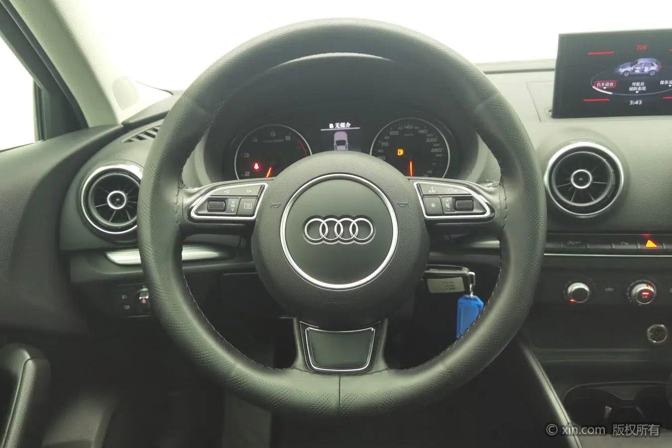 Audi A3 2014 Sportback 35 TFSI Automatic Fashion Edition — миниатюра 15