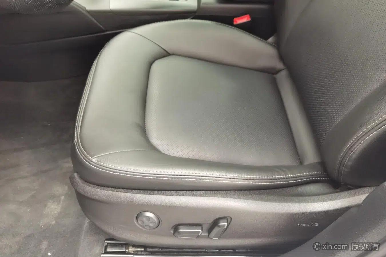 Audi A3 2014 Sportback 35 TFSI Automatic Fashion Edition — миниатюра 21