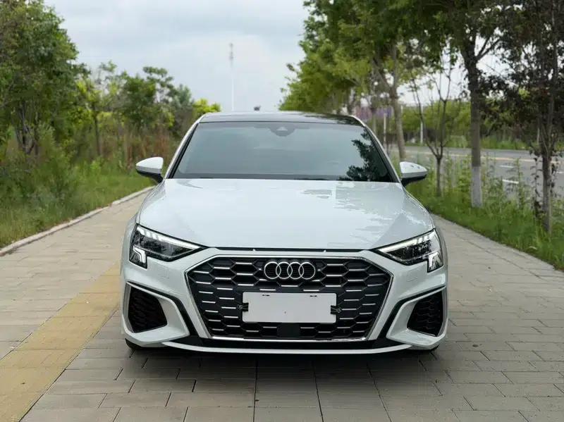 2022 Audi A3 A3L Limousine 35 TFSI Fashion Sport — миниатюра 2