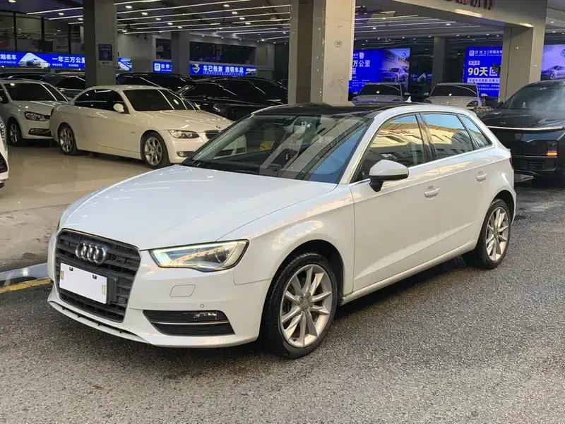 Audi A3 2015 Sportback 40 TFSI Automatic Luxury — миниатюра 1