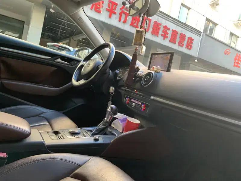 Audi A3 2015 Sportback 40 TFSI Automatic Luxury — миниатюра 16