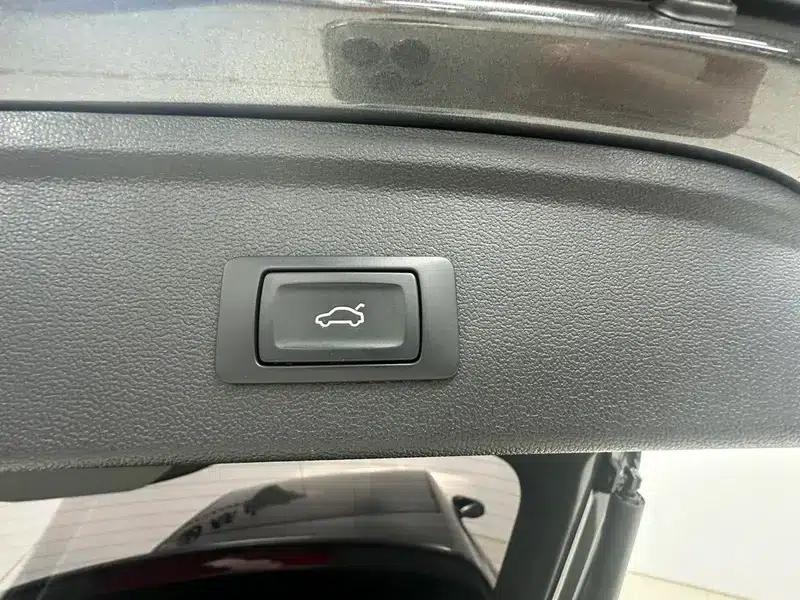 Audi A3 2022 Sportback 35 TFSI Luxury Elegance — миниатюра 13