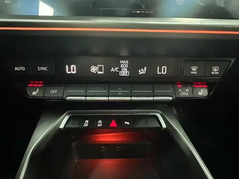 Audi A3 2022 Sportback 35 TFSI Luxury Elegance — миниатюра 14