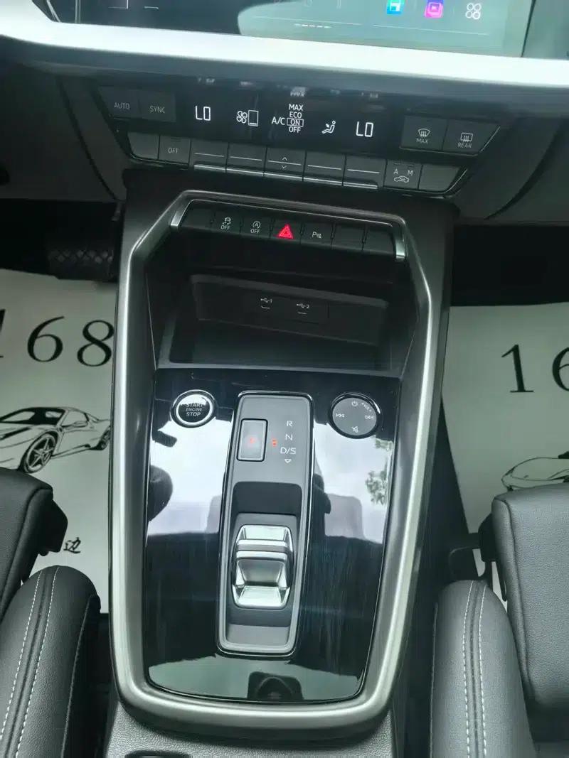 Audi A3 2023 Facelift A3L Limousine 35 TFSI Sporty Edition — миниатюра 16
