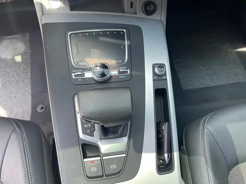 Audi Q5L 2018 40 TFSI Luxury Fashion Edition (National V Emission Standard) — миниатюра 22