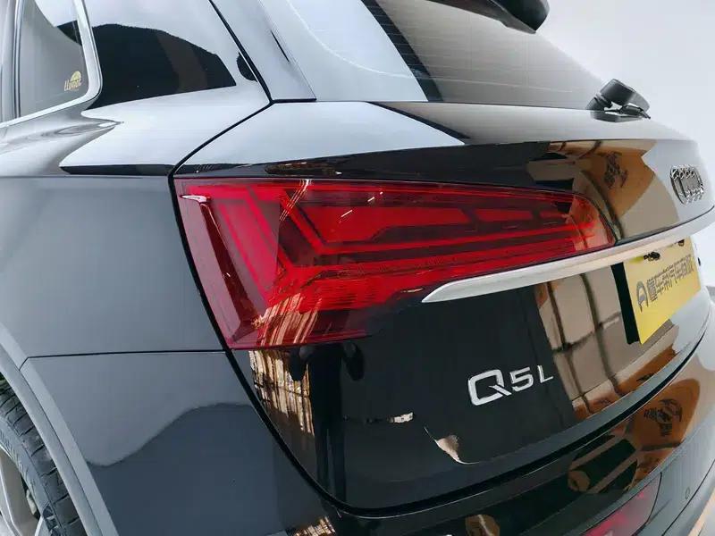 Audi Q5L 2022 Facelift 45T Luxury Dynamic — миниатюра 13