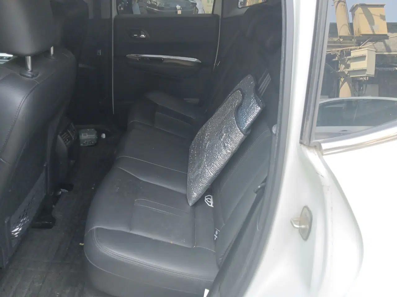 Peugeot 3008 2013 2.0L Automatic Trend Edition — миниатюра 17