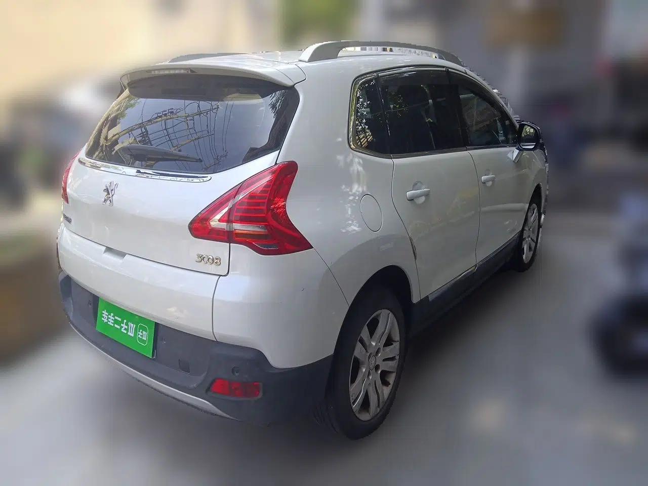 Peugeot 3008 2013 2.0L Automatic Trend Edition — миниатюра 6