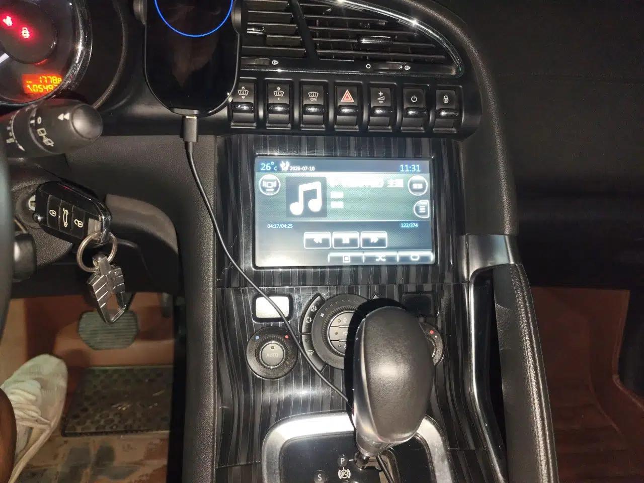 Peugeot 3008 2015 1.6THP Automatic Prestige Edition — миниатюра 13