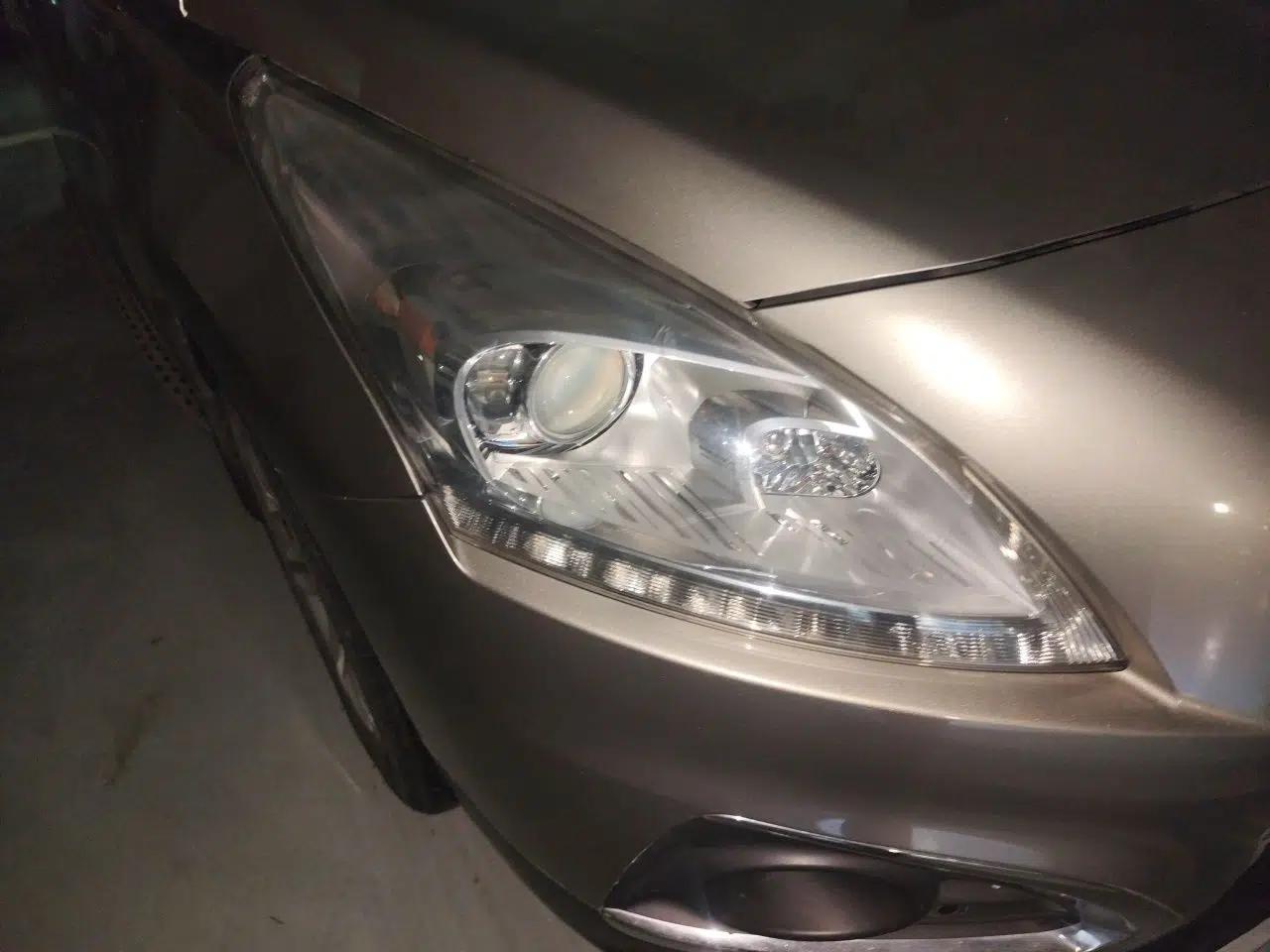 Peugeot 3008 2015 1.6THP Automatic Prestige Edition — миниатюра 7
