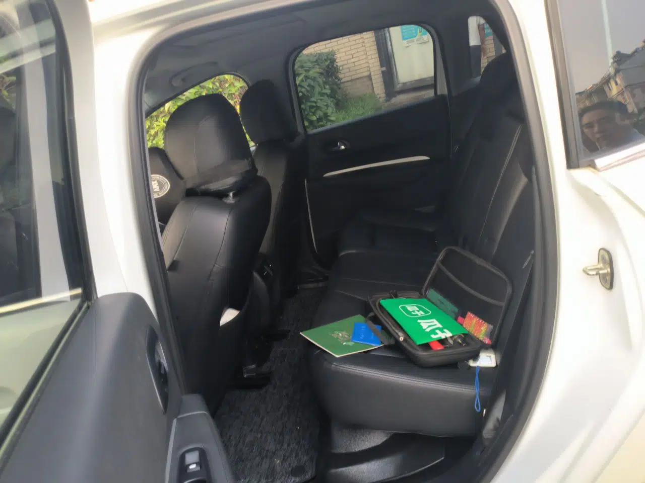 Peugeot 3008 2016 2.0L Automatic Classic Edition — миниатюра 17
