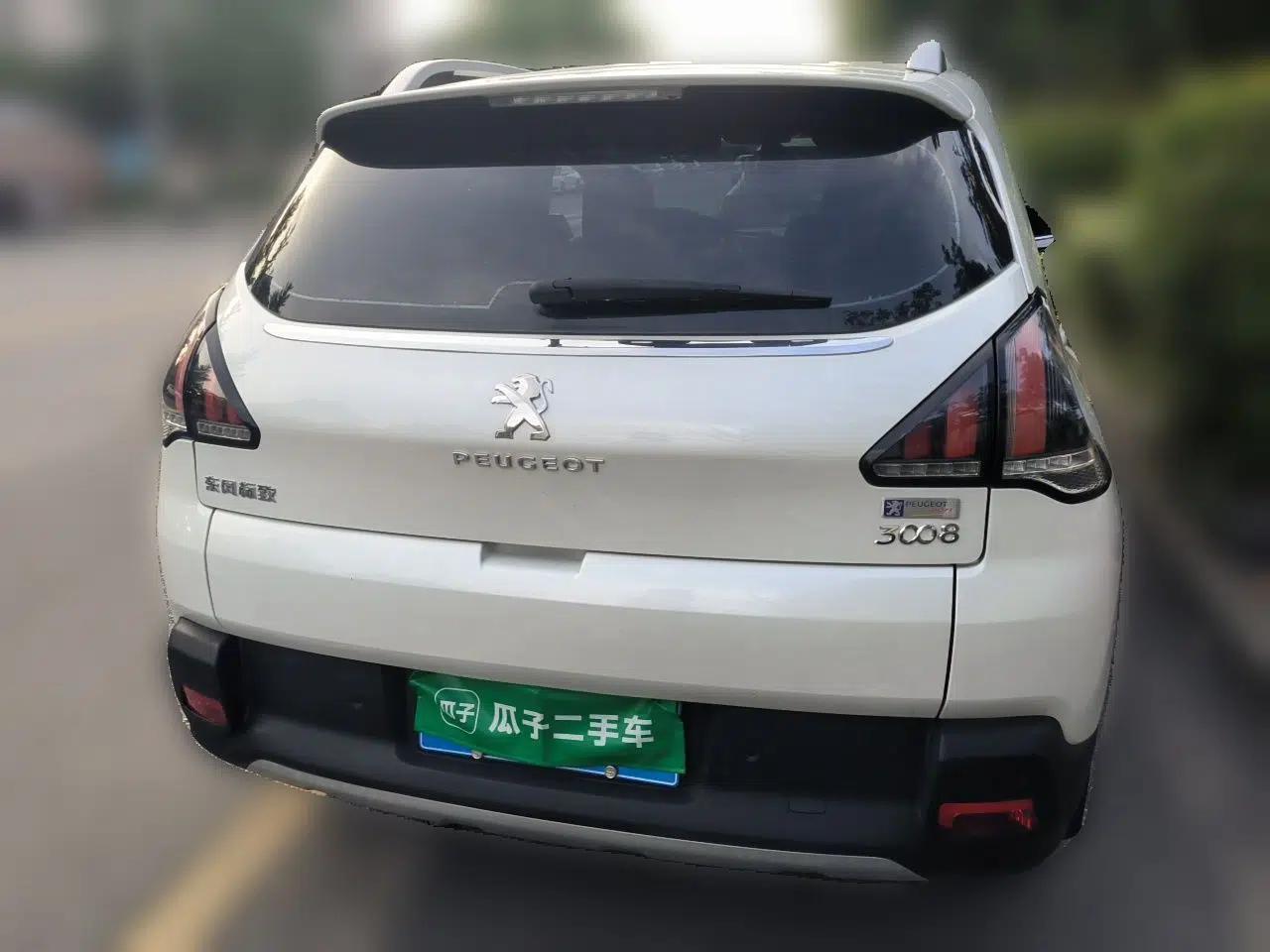 Peugeot 3008 2016 2.0L Automatic Classic Edition — миниатюра 5
